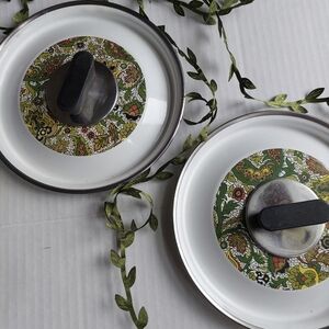 Lot of 2 Vintage MCM Fancipans Chateau 1 Quart Replacement LiD 1970's Paisley